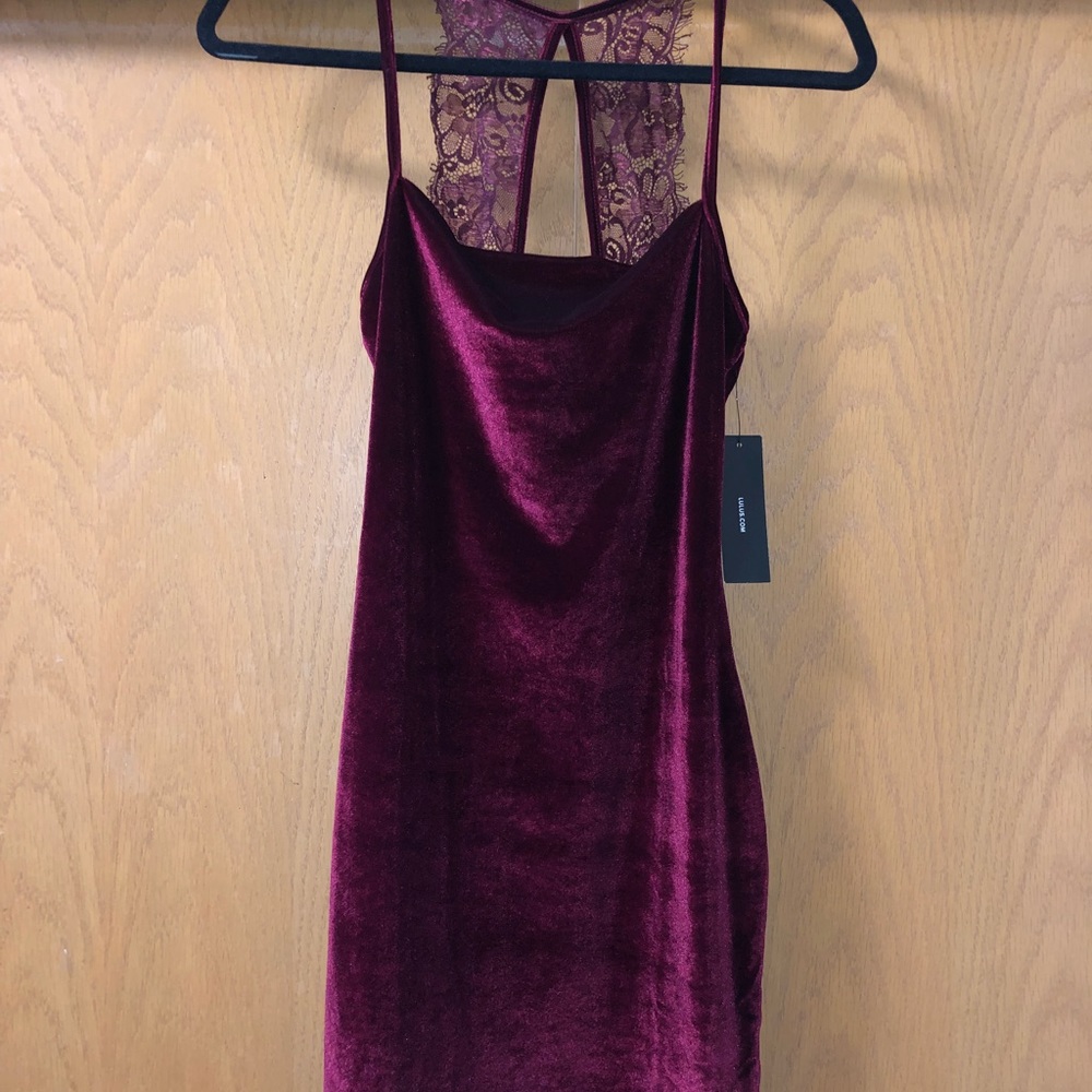 Short velvet dress!